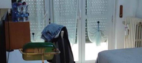 3-salle Appartement à Corsico, Italy No. 160257 8