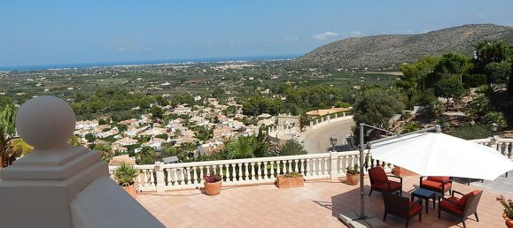 5 bedrooms Villa in Pedreguer, Spain No. 2526 6