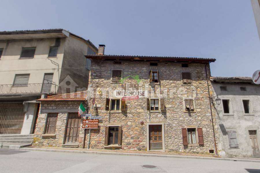 2 bedrooms House in Udine, Italy No. 323327