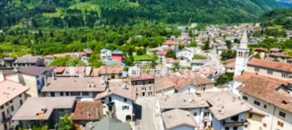 2 bedrooms House in Udine, Italy No. 323327 2