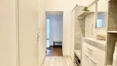 Apartamento de 2 habitaciónes en Simmering, Austria No. 160148