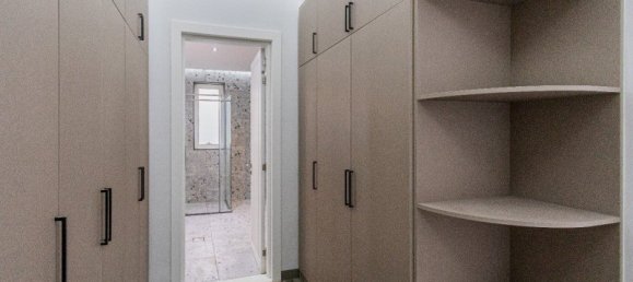 7 bedrooms Villa in Shakhbout City, UAE No. 31973 15