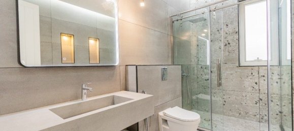 7 bedrooms Villa in Shakhbout City, UAE No. 31973 13