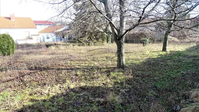  قطعة أرض في Schwechat, Austria رقم 21560