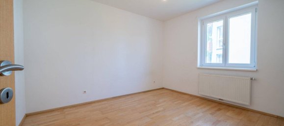 3-salle Appartement à St. Polten, Austria No. 191154 11