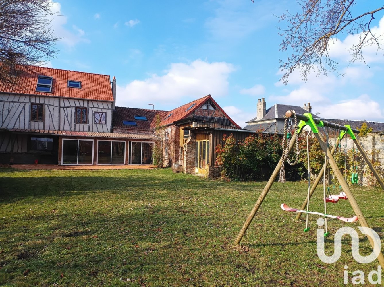 Villa de 8 dormitorios en Namps-Maisnil, France No. 235640