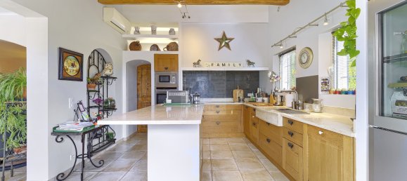 Villa de 4 dormitorios en Vence, France No. 345001 8