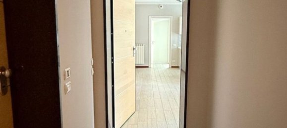3 rooms Apartment in Biella, Italy No. 284723 6