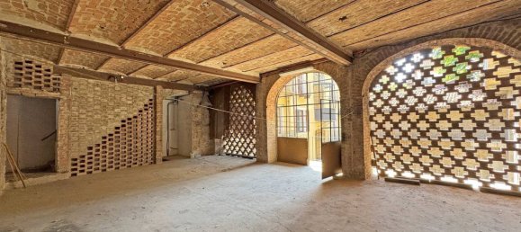 Gebäude in Canelli, Italy 1200m², Nr. 276052 37