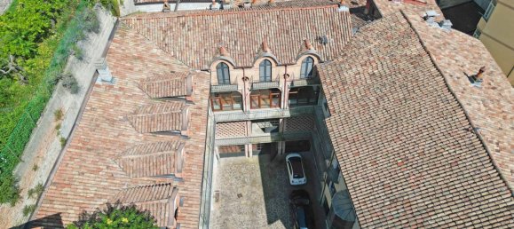 Gebäude in Canelli, Italy 1200m², Nr. 276052 29