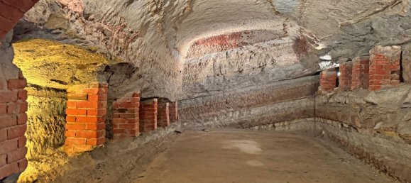 Gebäude in Canelli, Italy 1200m², Nr. 276052 10