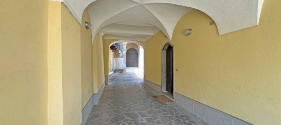 Gebäude in Canelli, Italy 1200m², Nr. 276052 3