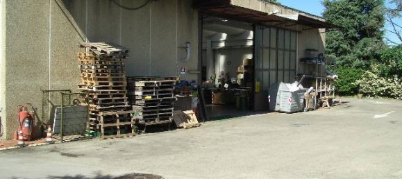 2000m² Commercial property in Foiano della Chiana, Italy No. 39102 3