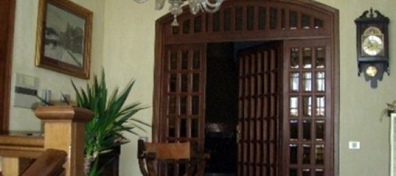 2000m² Commercial property in Foiano della Chiana, Italy No. 39102 6