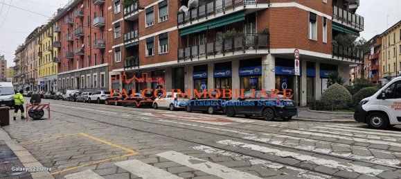 110m² Commercial property in Milan, Italy No. 350912 3