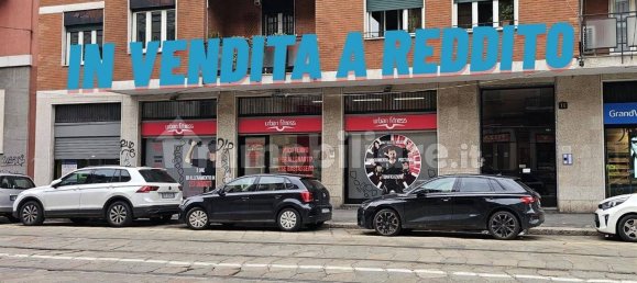 110m² Commercial property in Milan, Italy No. 350912 2