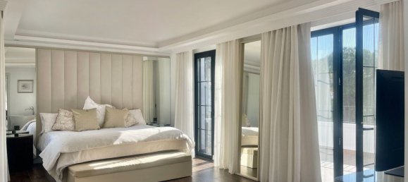 5 bedrooms Villa in Marbella, Spain No. 24706 40