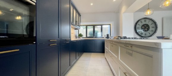 5 bedrooms Villa in Marbella, Spain No. 24706 21