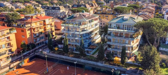 Penthouse de 9 divisões em Rome, Italy N.º 2238 4