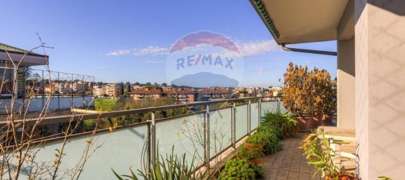 Penthouse de 9 divisões em Rome, Italy N.º 2238 29