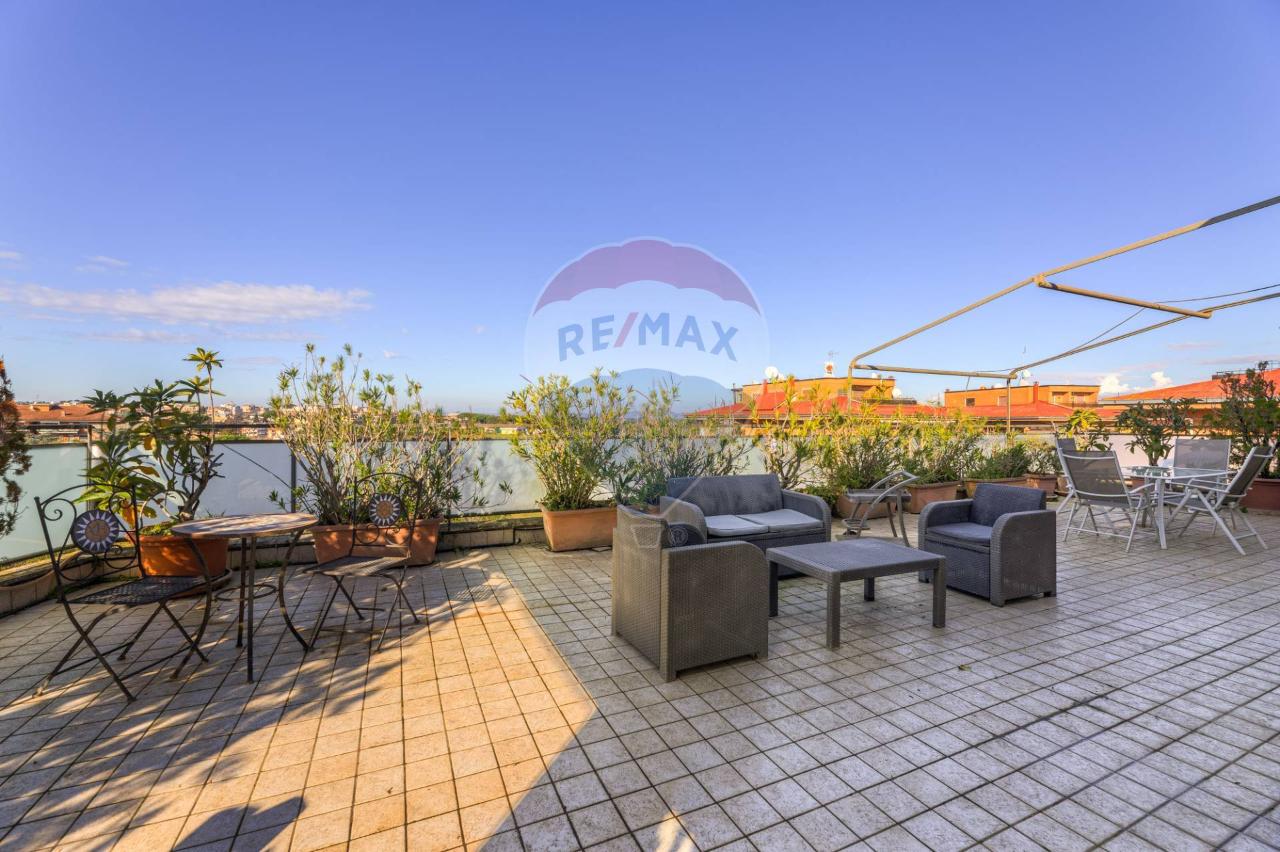 Penthouse de 9 divisões em Rome, Italy N.º 2238