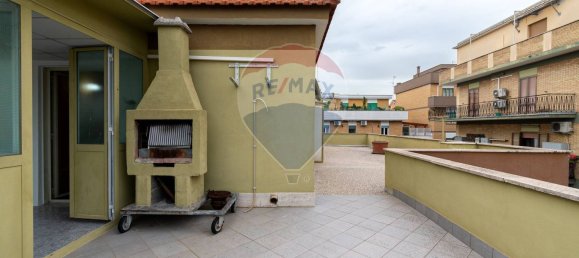 3-salle Penthouse à Monterotondo, Italy No. 90880 20