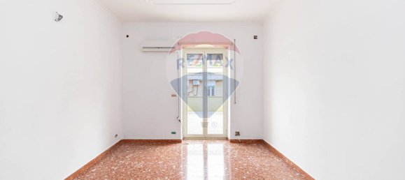 3-salle Penthouse à Monterotondo, Italy No. 90880 7