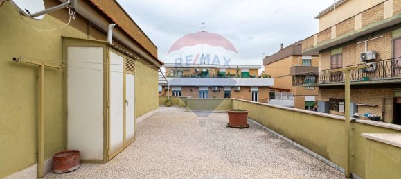 3-salle Penthouse à Monterotondo, Italy No. 90880 21