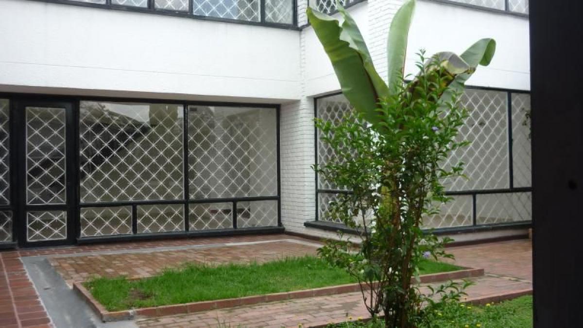 5 bedrooms House in Bogota, Colombia No. 10981