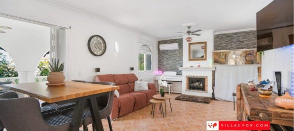 5 bedrooms Villa in San Miguel de Salinas, Spain No. 246024 2