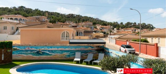 5 bedrooms Villa in San Miguel de Salinas, Spain No. 246024 7