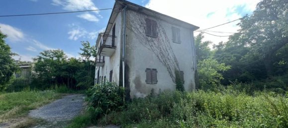 Дом с 15 комнатами в Альба, Италия № 161210 10