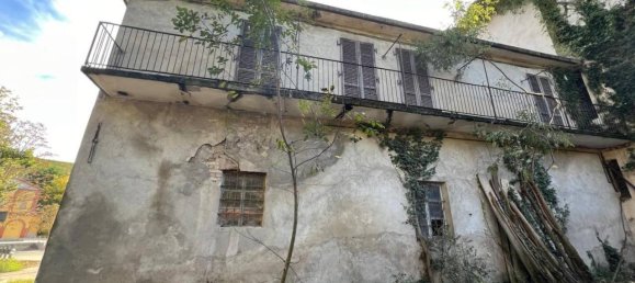 Дом с 15 комнатами в Альба, Италия № 161210 38