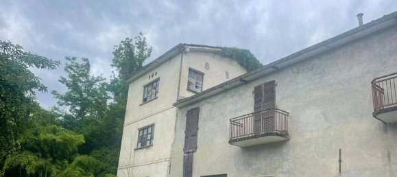 Дом с 15 комнатами в Альба, Италия № 161210 3