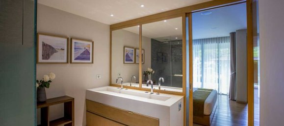 4 bedrooms Cafe / restaurant in Phuket, Thailand No. 7475 7