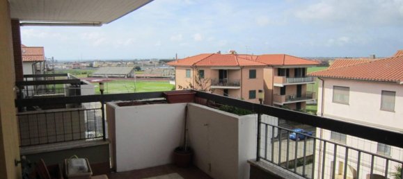 Квартира с 5 комнатами в Тарквиния, Италия № 17606 12