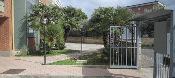 Квартира с 5 комнатами в Тарквиния, Италия № 17606 8