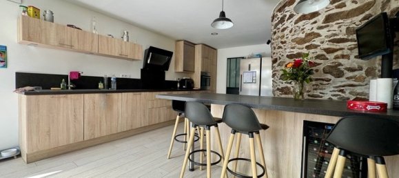 Casa de 4 dormitorios en Le Minihic-sur-Rance, France No. 196755 2