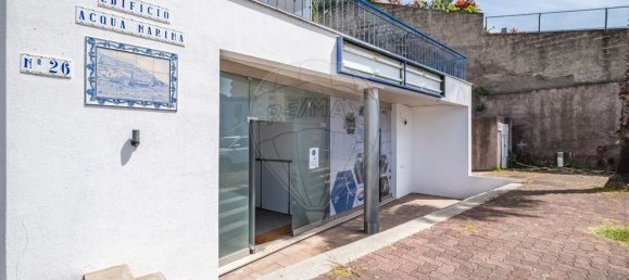 198m² Commercial property in Funchal, Portugal No. 64559 4