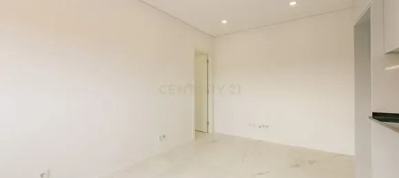 3 bedrooms Duplex in Loures, Portugal No. 137738 4