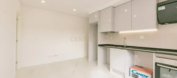 3 bedrooms Duplex in Loures, Portugal No. 137738 5