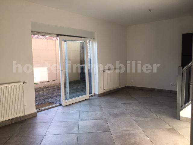 3 bedrooms House in Tourcoing, France No. 94449