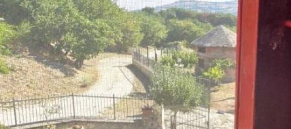 Villa de 6 divisões em Pescosansonesco, Italy N.º 24950 2