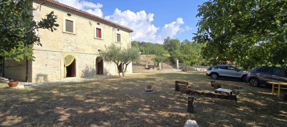 Villa de 6 divisões em Pescosansonesco, Italy N.º 24950 24