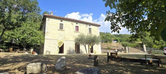 Villa de 6 divisões em Pescosansonesco, Italy N.º 24950 25