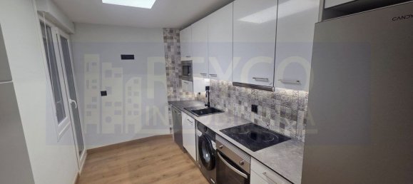 3 bedrooms Apartment in Logrono, Spain No. 165465 8