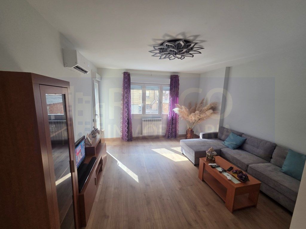 3 bedrooms Apartment in Logrono, Spain No. 165465