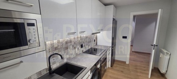 3 bedrooms Apartment in Logrono, Spain No. 165465 12