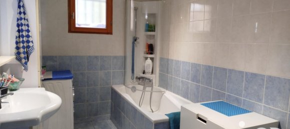 4 غرف نوم منزل في Saint-Germain-du-Puy, France رقم 160954 9