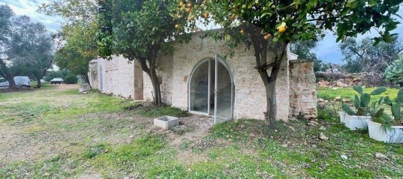 Дом с 5 комнатами в Челье Мессапика, Италия № 21635 7